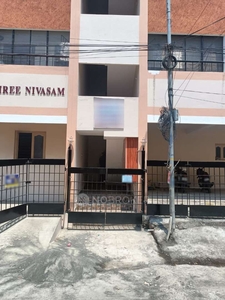 2 BHK Flat In Shree Nivasam, Pallikaranai For Sale In Lic Nagar 4th Street, Madipakkam