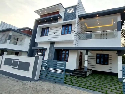 4bhk new villa for sale kakkanad near pukkattupady