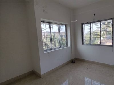 1050 sq ft 2 BHK 2T South facing Completed property Apartment for sale at Rs 52.50 lacs in Project in Behala, Kolkata