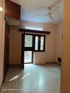 1100 sq ft 2 BHK 2T Apartment for rent in DDA Flats Sarita Vihar at Jasola, Delhi by Agent SHIV ASSOCIATES