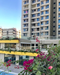 850 sq ft 2 BHK 2T West facing Apartment for sale at Rs 1.42 crore in Royal Oasis in Malad West, Mumbai