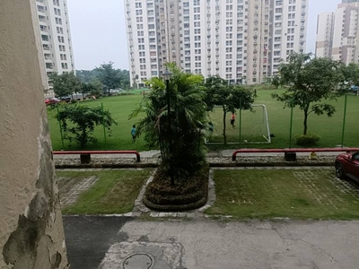 925 sq ft 2 BHK 2T Completed property Apartment for sale at Rs 72.00 lacs in Unitech Uniworld City in New Town, Kolkata
