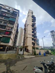 1100 sq ft 2 BHK 2T NorthEast facing Apartment for sale at Rs 85.00 lacs in Sapphire Heights in Khar, Mumbai