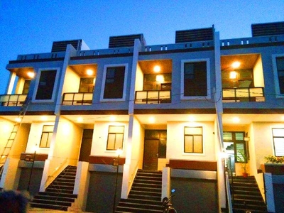 3 BHK Villa 2200 Sq.ft. for Sale in