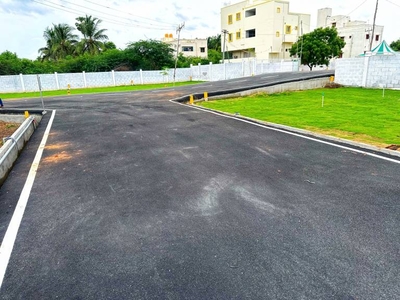 1000 sq ft Completed property Plot for sale at Rs 30.99 lacs in NRI NRI EMERALD GARDEN in Kelambakkam, Chennai