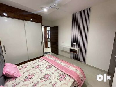 2BHK FLAT FOR SALE IN JUST 32.90 NEAR SUNNY ENCLAVE KHARAR