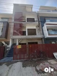 6bhk triple story kothi in sector 78