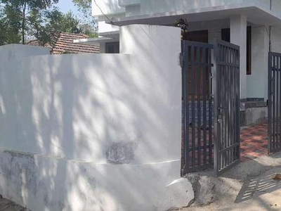 700 squat feet house Kannadi, palakkad