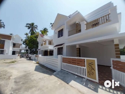 Aluva Thattampady 3.500 cent 3 BHK Attached 1550 sqft New House