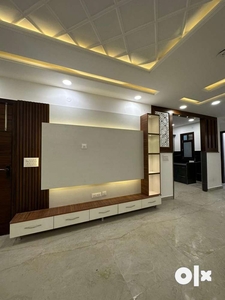 Front Location 4Bhk Flat For Sale In Deep Vihar Rohini Sector 24