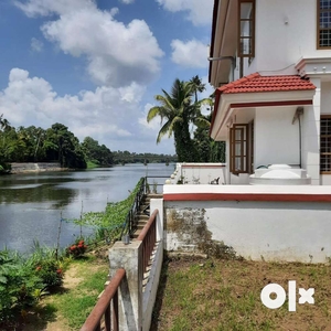 Nedumbassery Chengamanad moozhikulam 6cent 1700sqt water front house