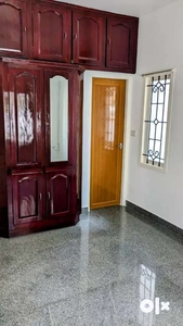 Thrissur kalathode 4 cent plot new house 1600 sqf 4 bedroom attached