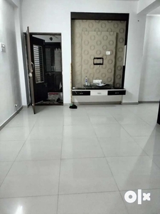 Urgent well maintained apartment at prime location