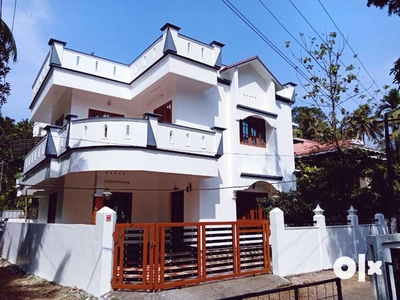 3BHK 3Cent 1400SQ 7Year Old House Near Kongorpilly Junction Varapuzha