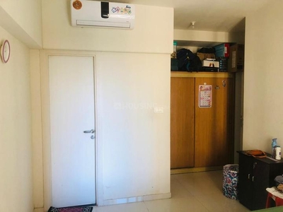 2 BHK Flat for rent in Thane West, Thane - 1011 Sqft