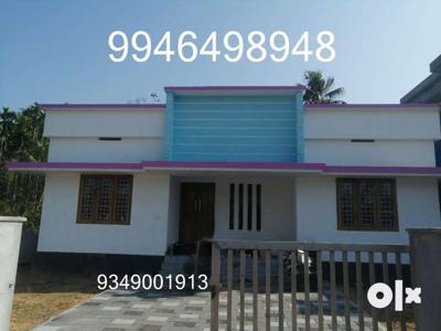 6cent 1400sqft house Pullur urakam Irinjalakuda Thrissur