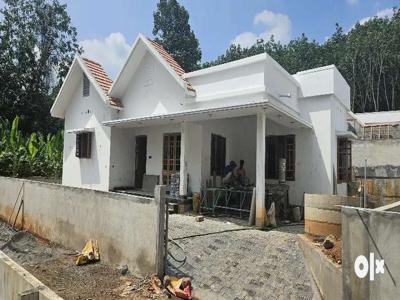 KUMBANAND NEAR 8 NEW HOUSE UNDERCONSTRUCTION FINAL STAGE.