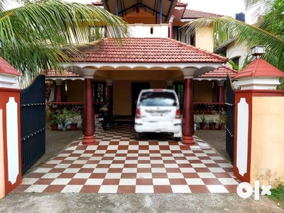 A Beautiful Family House in Mavelikara, Kerala in a 10 Cent Land