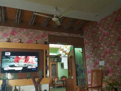 6 BHK Flat / Apartment For SALE 5 mins from Gulbai Tekra