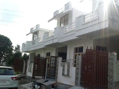 2 BHK House & Villa 1350 Sq.ft. for Sale in Gomti Nagar, Lucknow