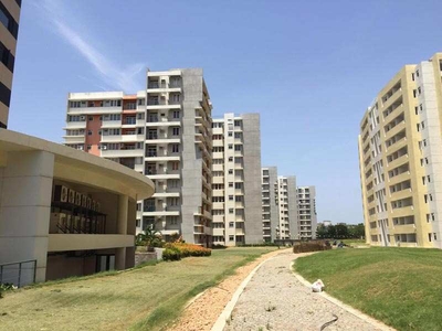 2 BHK Apartment 4 Acre for Sale in