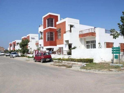 3 BHK House & Villa 2305 Sq.ft. for Sale in Sultanpur Road, Lucknow