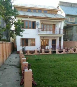 4 BHK House 1050 Sq.ft. for Sale in Bagati Kanipora, Badgam