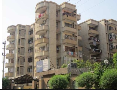 4 BHK Apartment 4100 Sq. Yards for Sale in