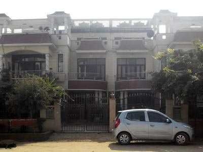 4 BHK House 5500 Sq. Yards for Sale in