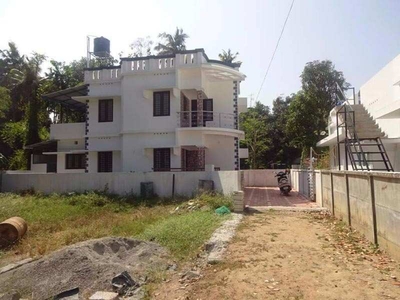 4 BHK House 7 Cent for Sale in Elamakkara, Kochi