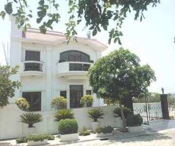 5 BHK House 250 Sq. Yards for Sale in