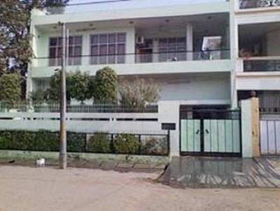 8 BHK House & Villa 3200 Sq.ft. for Sale in Saket Nagar, Kanpur
