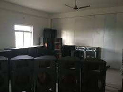 Showroom 2500 Sq.ft. for Sale in Sector 27 Noida