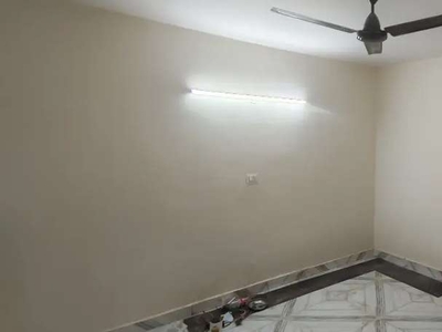 1 BHK 1 Room Set for rent Near Dwarka Mor Metro Station, Uttam Nagar