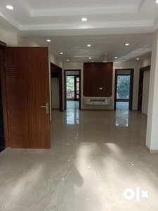 12 marla Ground floor 3bhk with servent room for rent