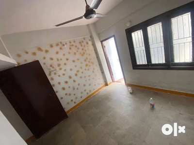 1Bhk flet for rent in khodiyar colony avelabale for rent