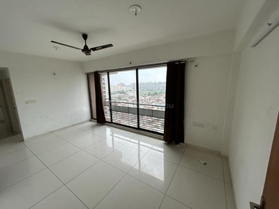 2 BHK Flat for rent in Vaishno Devi Circle, Ahmedabad - 1250 Sqft