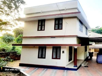 3bhk independent 2 Stor House Kuzhivelipady