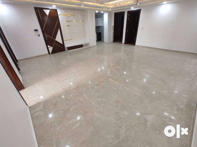 3BHK Lift Luxury Floor for Rent in Rohini Sector-11
