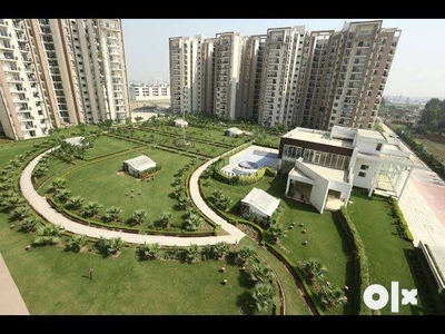 3BHK SEMI FURNISHED FLAT FOR RENT IN MOTIA ROYAL CITY ZIRKPUR.