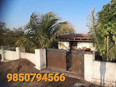 Farmhouse/Godown with roofing sheet on top available on rent
