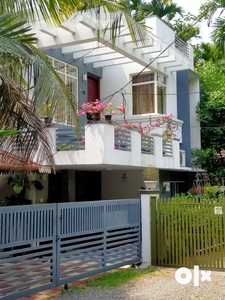 Fully furnished house for rent near maradu forum mall