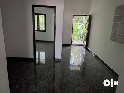 Houes for rent. Near KSRTC Bus stand Palakkad.