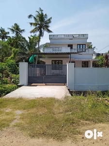 House for rent near KSTRC bus stand Irinjalakuda