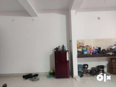 Need roomate for furnished flat