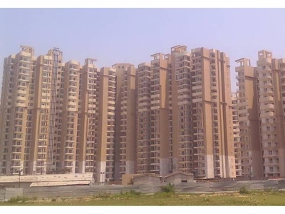 1230 sq ft 2 BHK 2T Apartment for sale at Rs 78.00 lacs in Ajnara Grand Ajnara Heritage 19th floor in Sector 74, Noida