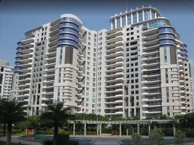 DLF The Icon in Sector 43, Gurgaon