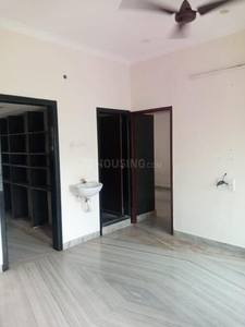 2 BHK Flat for rent in Adambakkam, Chennai - 900 Sqft