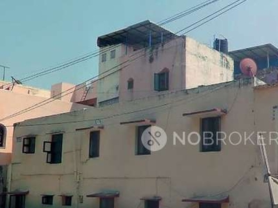 2 BHK Flat In Standalone Building for Rent In Vadapalani