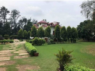 3621 sq ft 4 BHK 4T West facing Villa for sale at Rs 23.56 crore in B kumar and brothers the passion group in Gulmohar park, Delhi